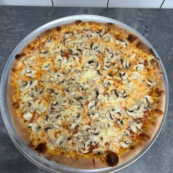 9. Al Funghi - rajčatová omáčka, mozzarella, žampiony, oregano (1, 7) - foto č. 9